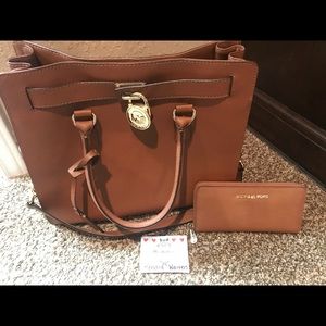 Michael Kors large Hamilton and matching wallet
